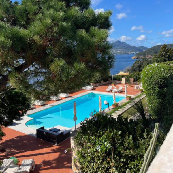 Villa Manni, Procida